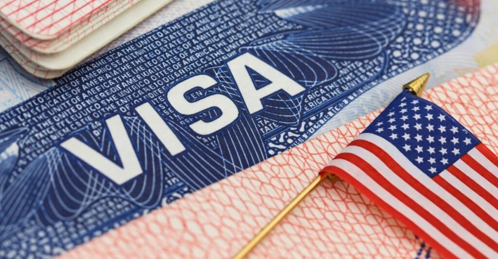 Visa E-2 en 2026: 5 Claves para Invertir y Emigrar a EE. UU.